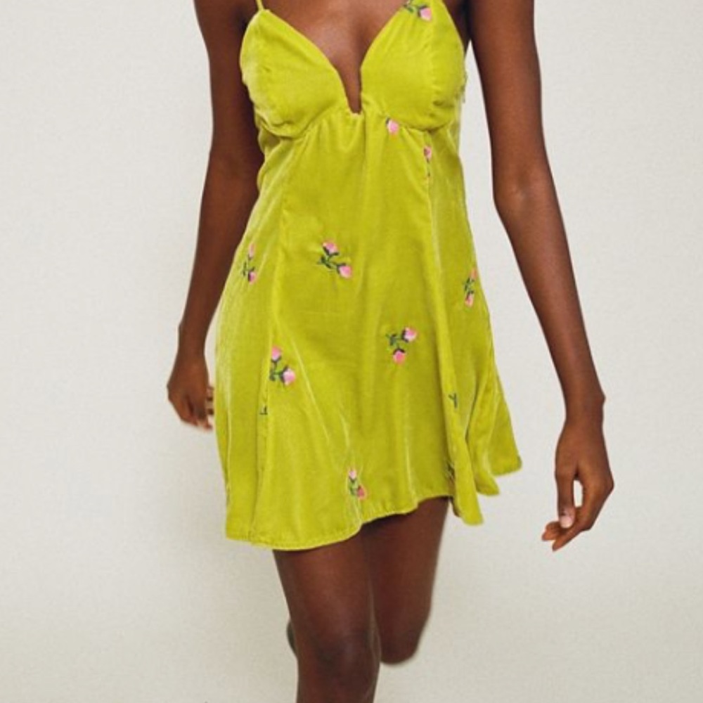 Urban Outfitters Velvet Green Dress. Size L